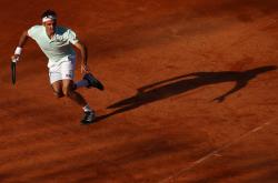 九游体育-包含纳达尔回归赛场，势不可挡首场状态亮眼，日本队观众沸腾！的词条